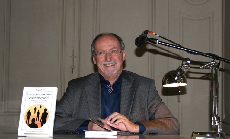Hugo Pauli liest aus "Wie wär's mit einer Psychotherapie?", 025b